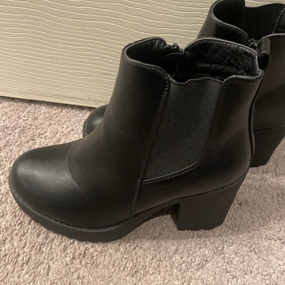 Booties - Picture 3 of 6